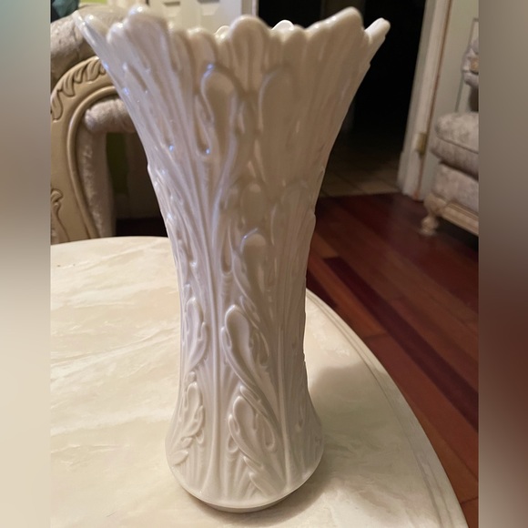 Lenox Accents Vintage Lenox Woodland Ivory Porcelain Vase Poshmark